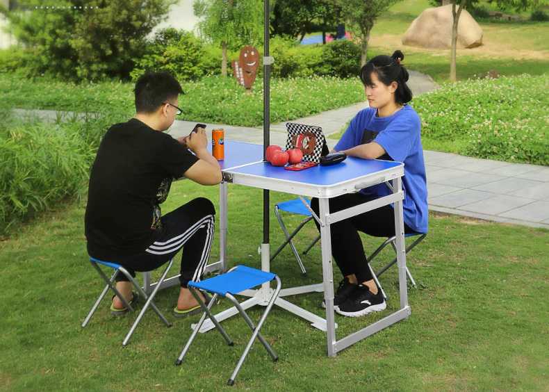 Elevate Your Outdoor Living With Corvids India’s Foldable Outdoor Tabl