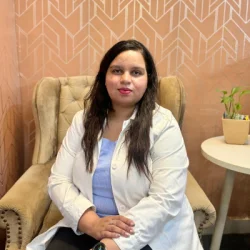 Dr Himani Yadav