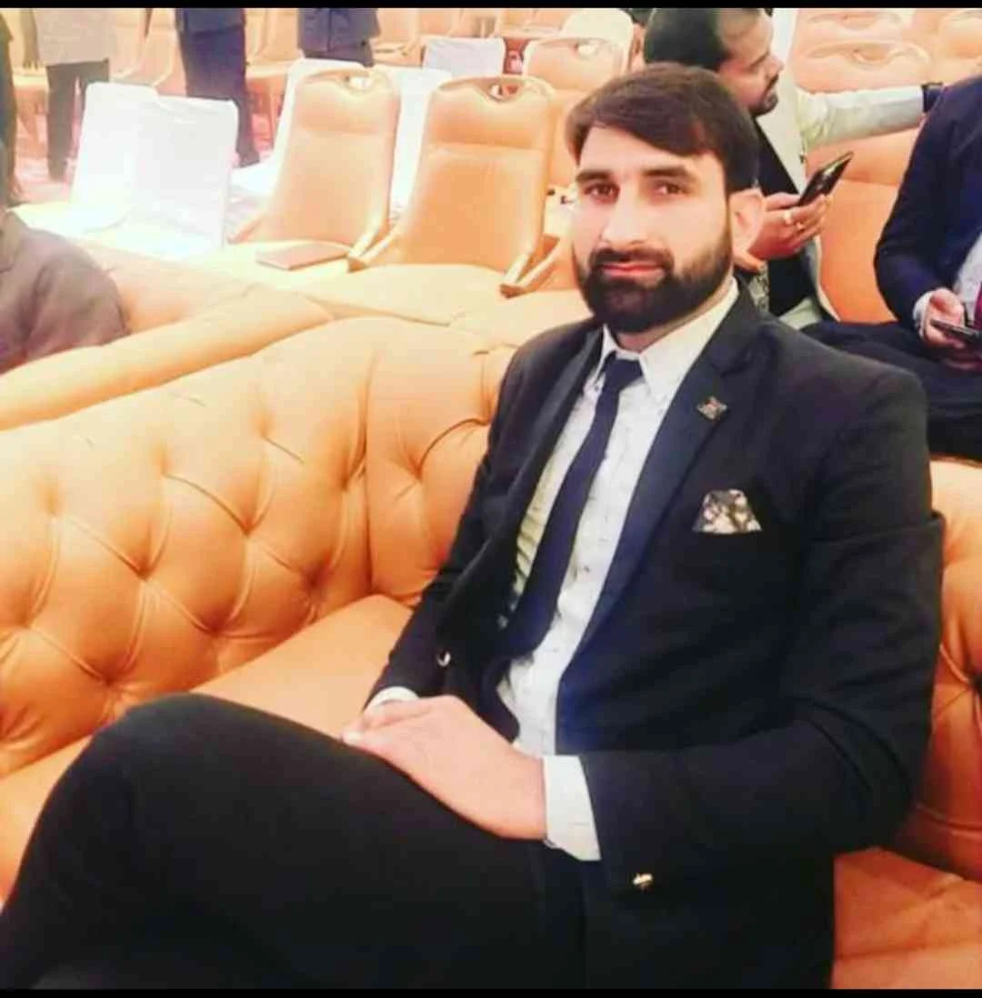 Sultan Khan