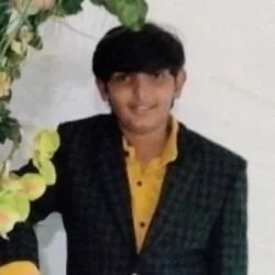 Niv Vavaliya